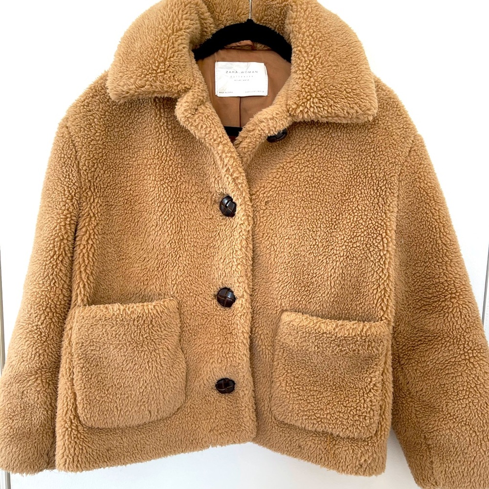 Zara Teddy Jacket w pockets